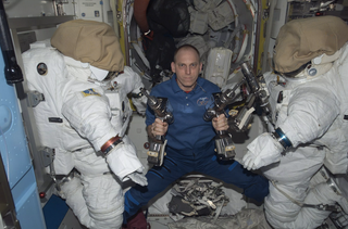 Illustration for article titled How NASA Deals With Odor Inside the International Space Station